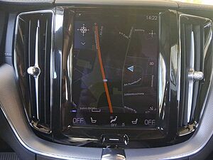 Volvo  B4 AWD Inscription  Navi Leder ACC 2-Zonen-Klimaa.
