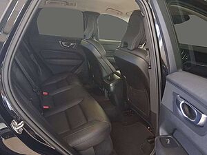 Volvo  B4 AWD Inscription  Navi Leder ACC 2-Zonen-Klimaa.