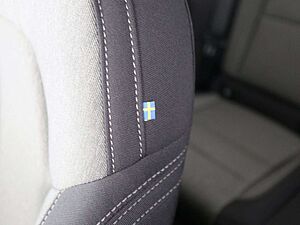 Volvo  B4 Plus Dark Navi ACC Panoramaschiebedach