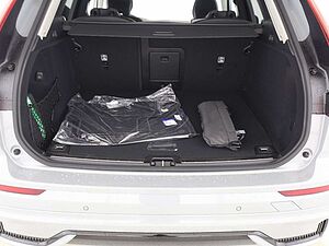Volvo  T8 Ultimate Dark Recharge Plug-In Hybrid AWD ACC