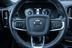 Volvo  T5 R Design Recharge Plug-In Hybrid 2WD