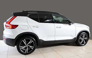Volvo  T5 R Design Recharge Plug-In Hybrid 2WD