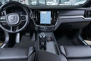 Volvo  B4 Diesel Plus Dark Teilleder ACC Navi Met.