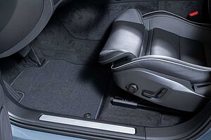 Volvo  T6 AWD Plug-in Hybrid Plus Dark Recharge  ACC