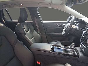 Volvo  T6 R Design Expression Recharge Plug-In Hybrid AWD