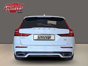 Volvo  T6 R Design Expression Recharge Plug-In Hybrid AWD