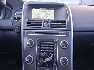 Volvo  D4 Summum Navi Leder Klimaautomatik Standheizung