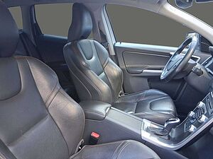 Volvo  D4 Summum Navi Leder Klimaautomatik Standheizung