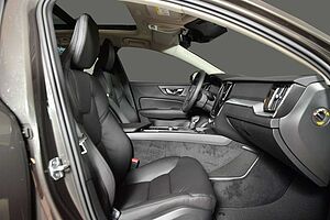 Volvo  Momentum Pro Navi Leder 360° Kamera Standhzg