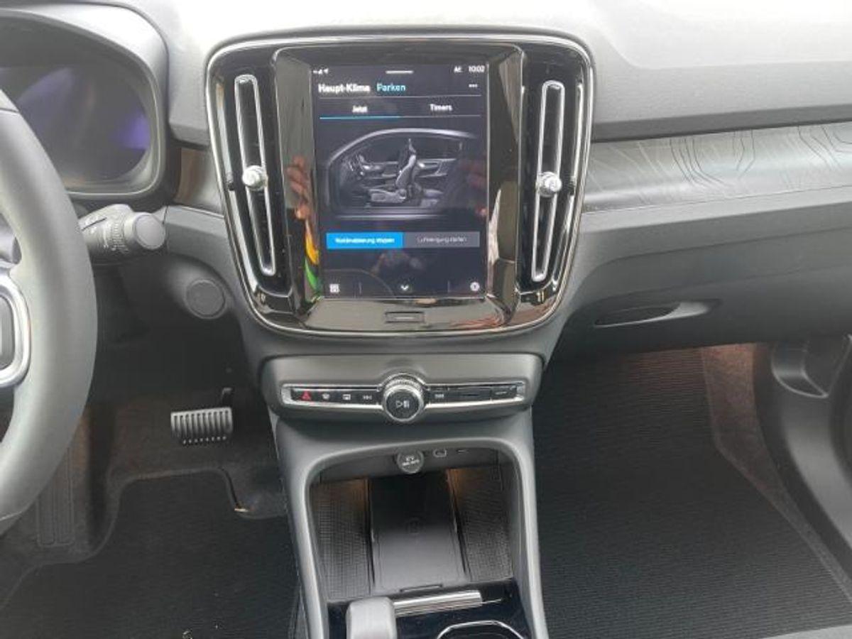 Volvo  C40