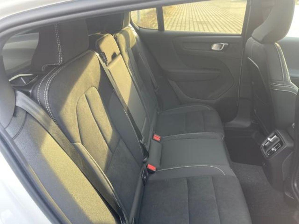 Volvo  C40