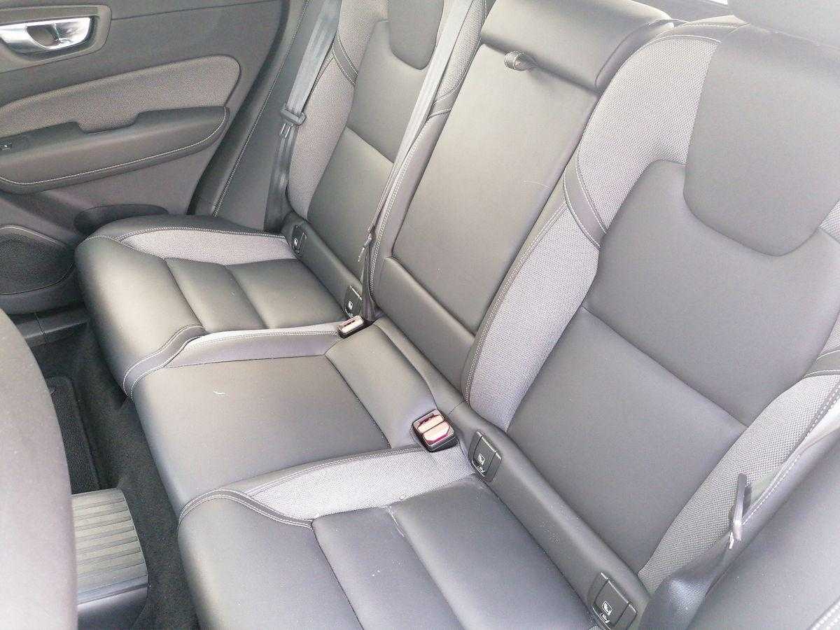 Volvo  R Design AWD