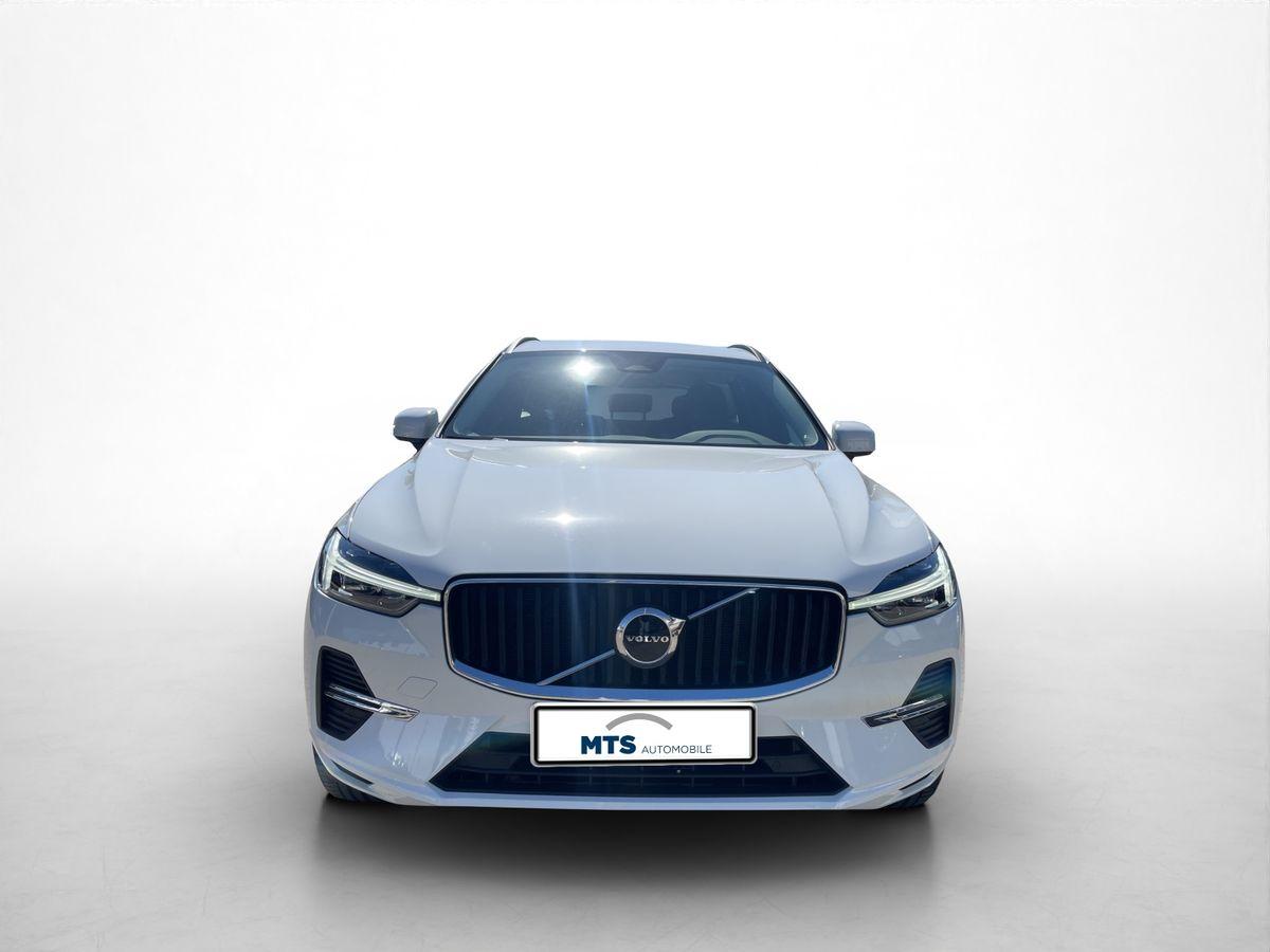 Volvo  Momentum Pro 2WD
