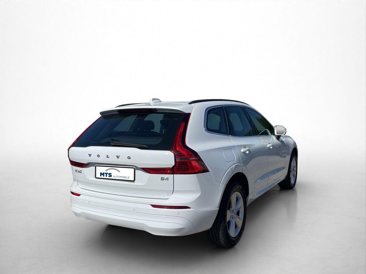 Volvo  Momentum Pro 2WD
