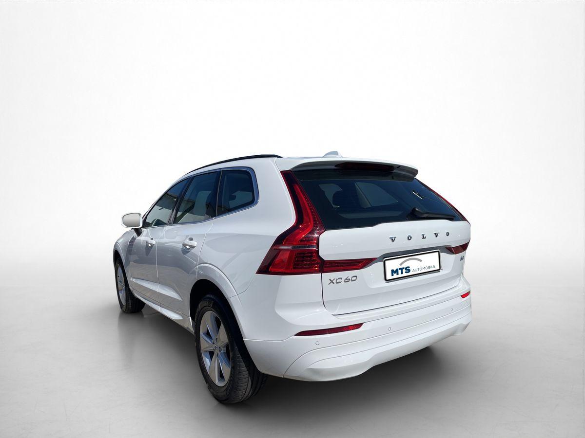 Volvo  Momentum Pro 2WD