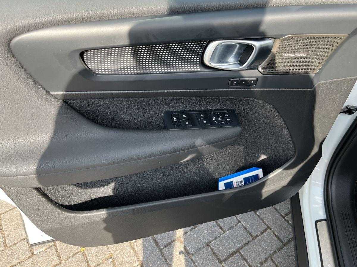Volvo  Plus 2WD