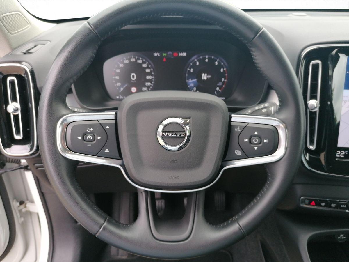 Volvo  2WD
