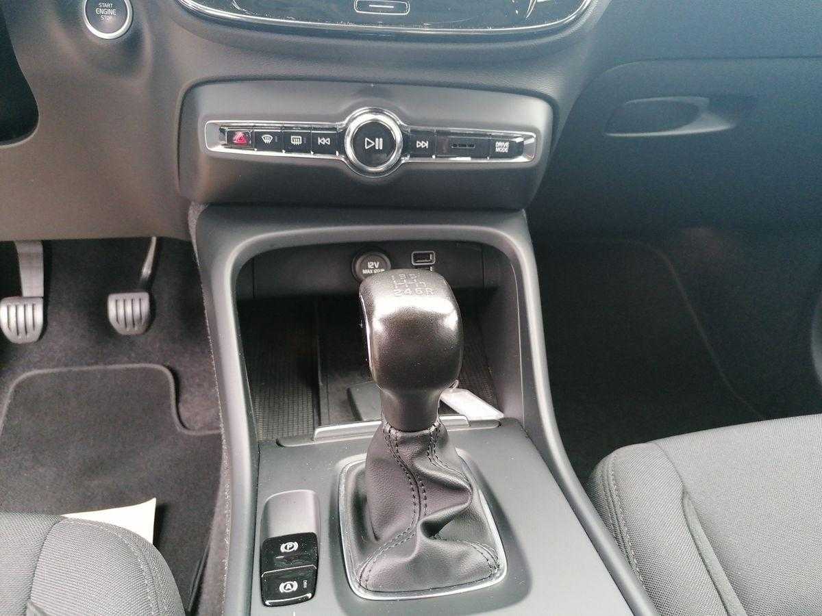 Volvo  2WD