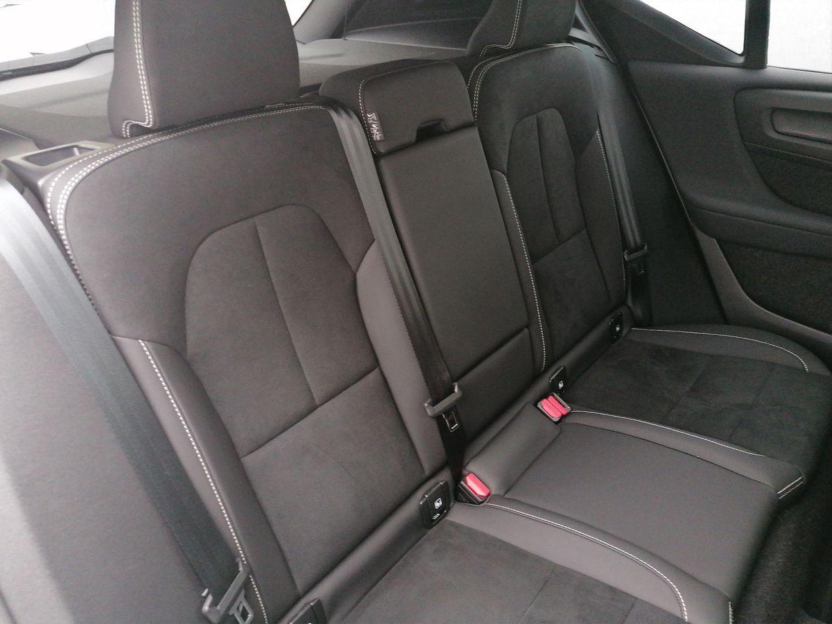 Volvo  XC40