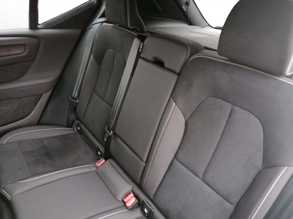 Volvo  XC40