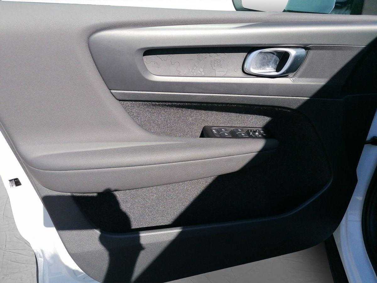 Volvo  Core 2WD