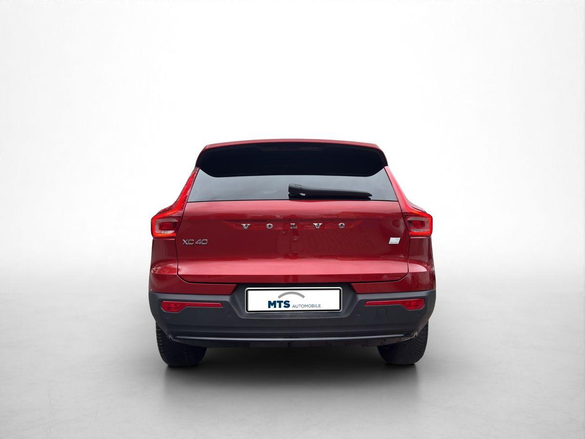 Volvo  Plus Dark 2WD