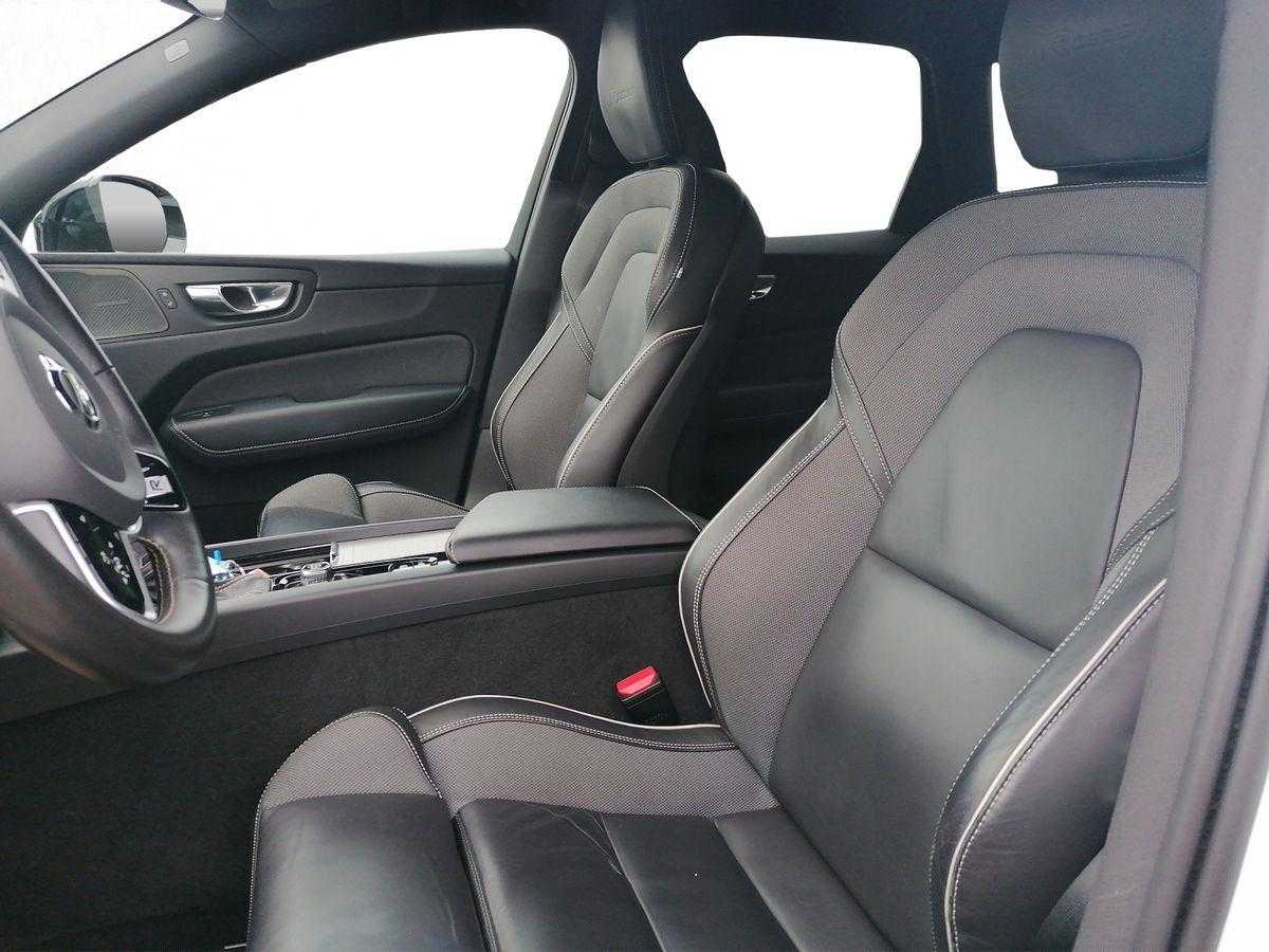 Volvo  R Design 2WD