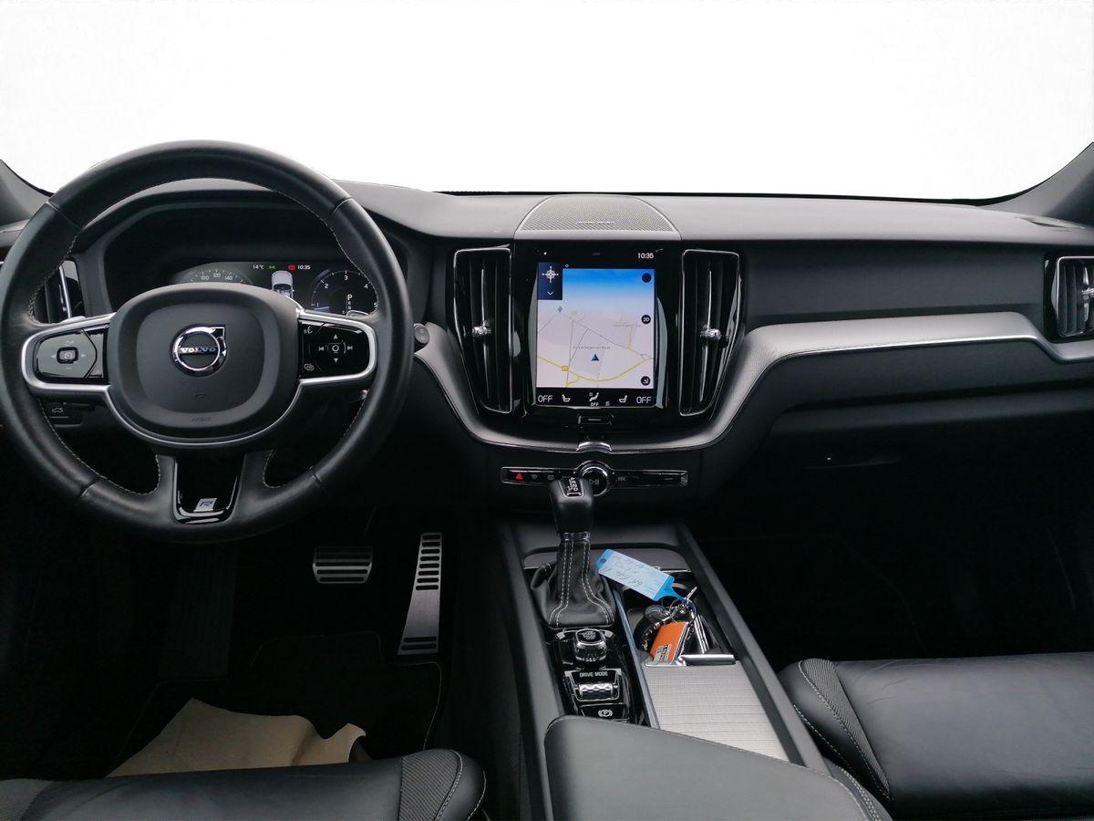 Volvo  R Design 2WD