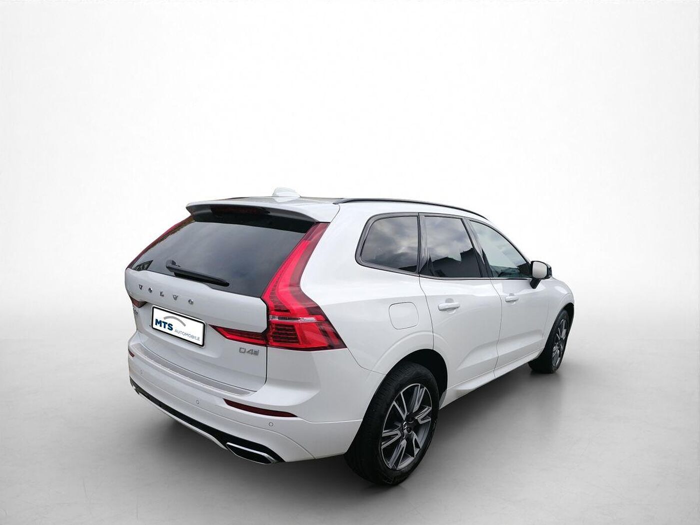 Volvo  R Design 2WD