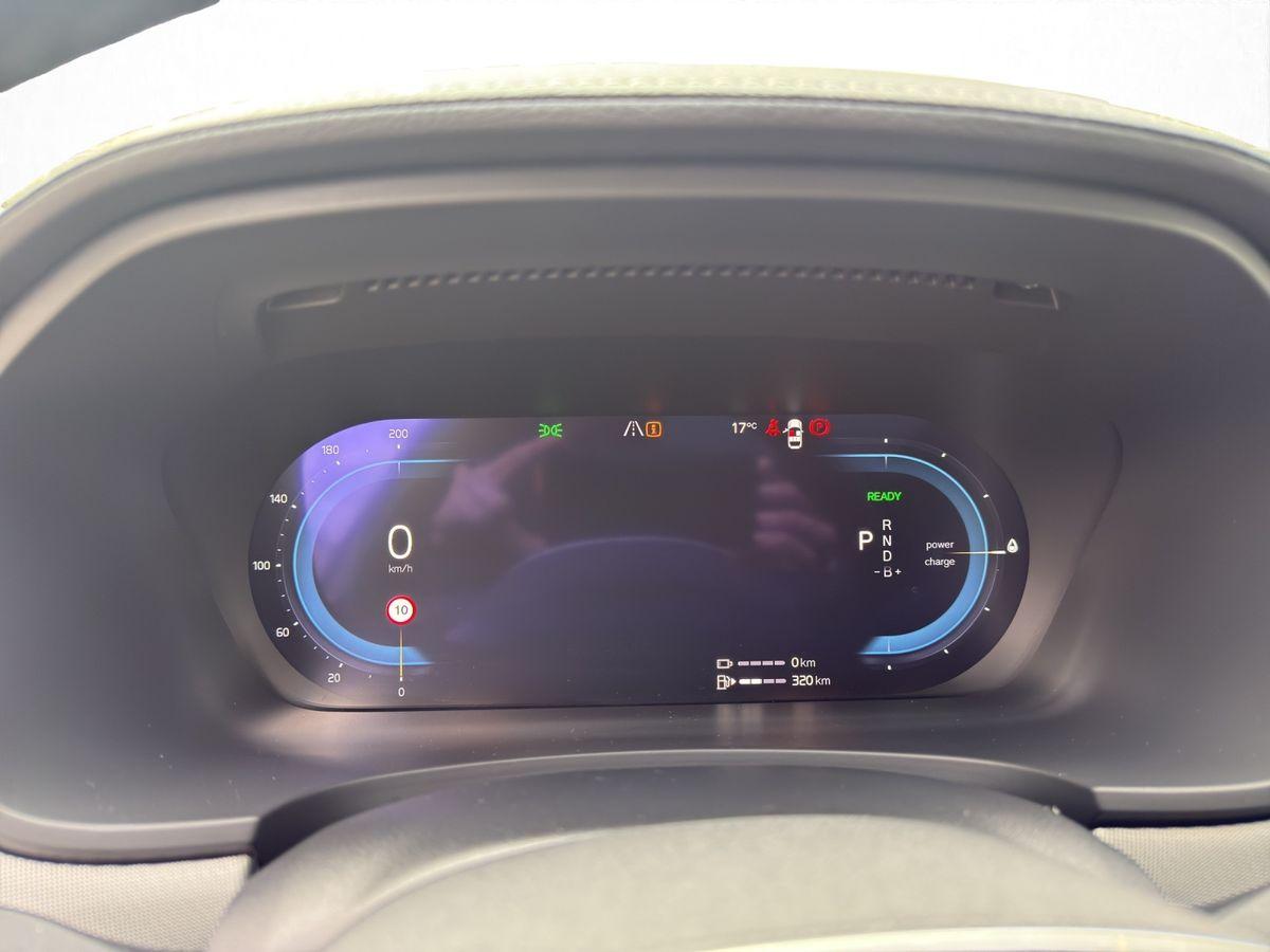 Volvo  Ultimate Dark AWD