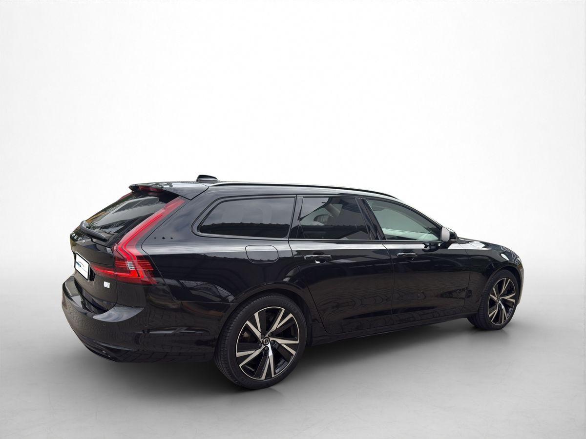 Volvo  Ultimate Dark AWD