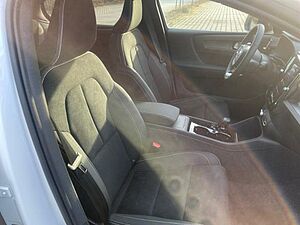 Volvo  C40