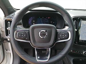 Volvo  2WD