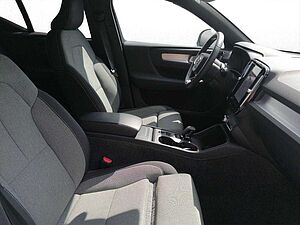 Volvo  2WD