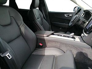 Volvo  Recharge Plug-In Hybrid AWD
