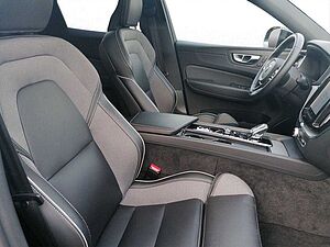 Volvo  R Design AWD