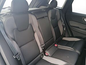 Volvo  R Design AWD