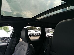 Volvo  R Design AWD
