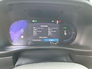 Volvo  Plus 2WD