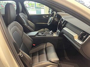 Volvo  R Design Recharge Plug-In Hybrid