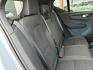 Volvo  2WD
