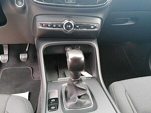Volvo  2WD