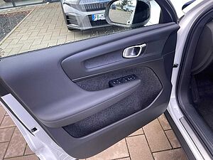 Volvo  Plus 2WD