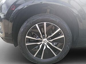 Volvo  Expression Plug-In Hybrid