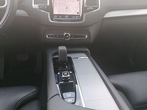 Volvo  Expression Plug-In Hybrid