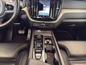 Volvo  R Design 2WD