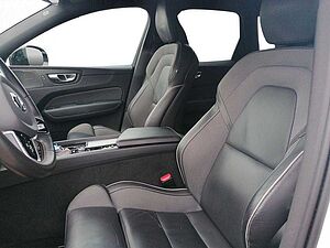 Volvo  R Design 2WD