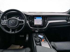 Volvo  R Design 2WD