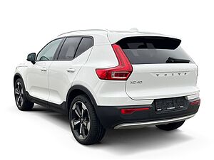 Volvo  Pro 2WD EU6d T3 Automatik Momentum AHK El. Panorama-Glasdach Navi Leder