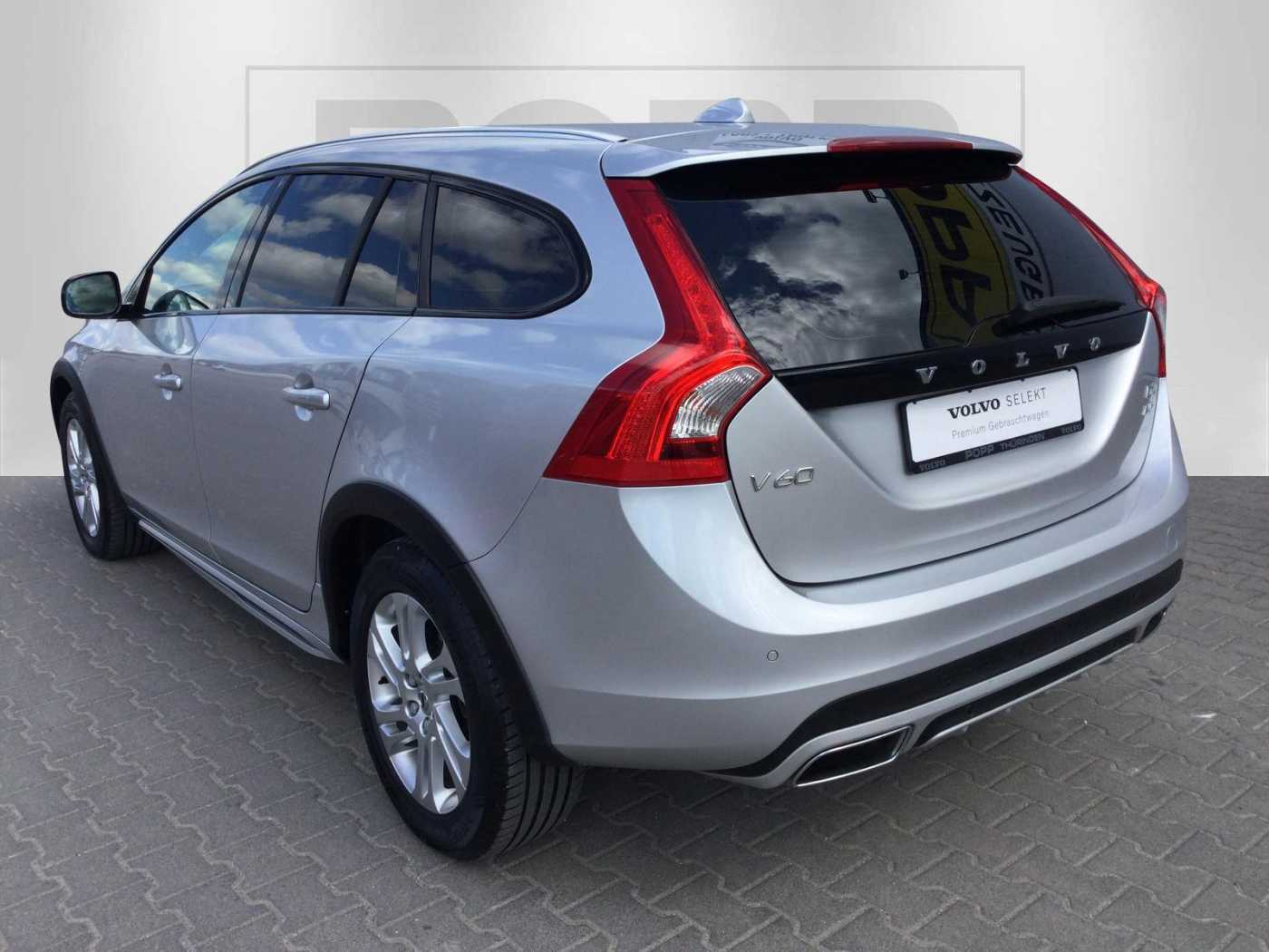 Volvo  D4 AWD BLIS DAB NAV SHZ